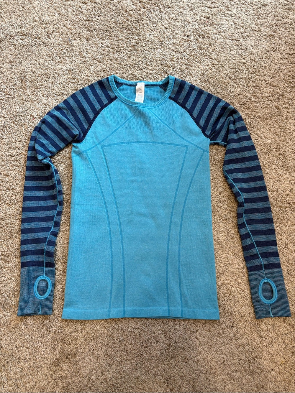 Ivivva by Lululemon activewear top, girls 10